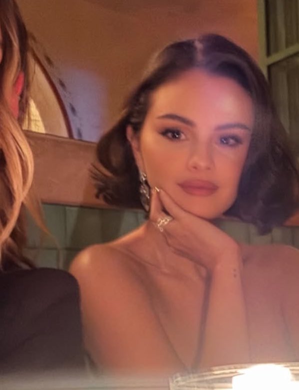 Alex Ojos tristes Stan🧡 tweet media