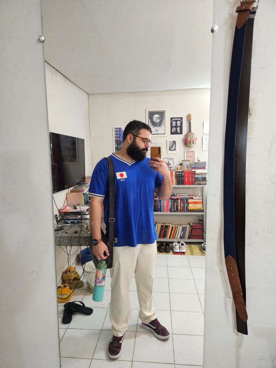 icarovsky's tweet image. po vei eu tou apaixonado por essa camisetaaaaa