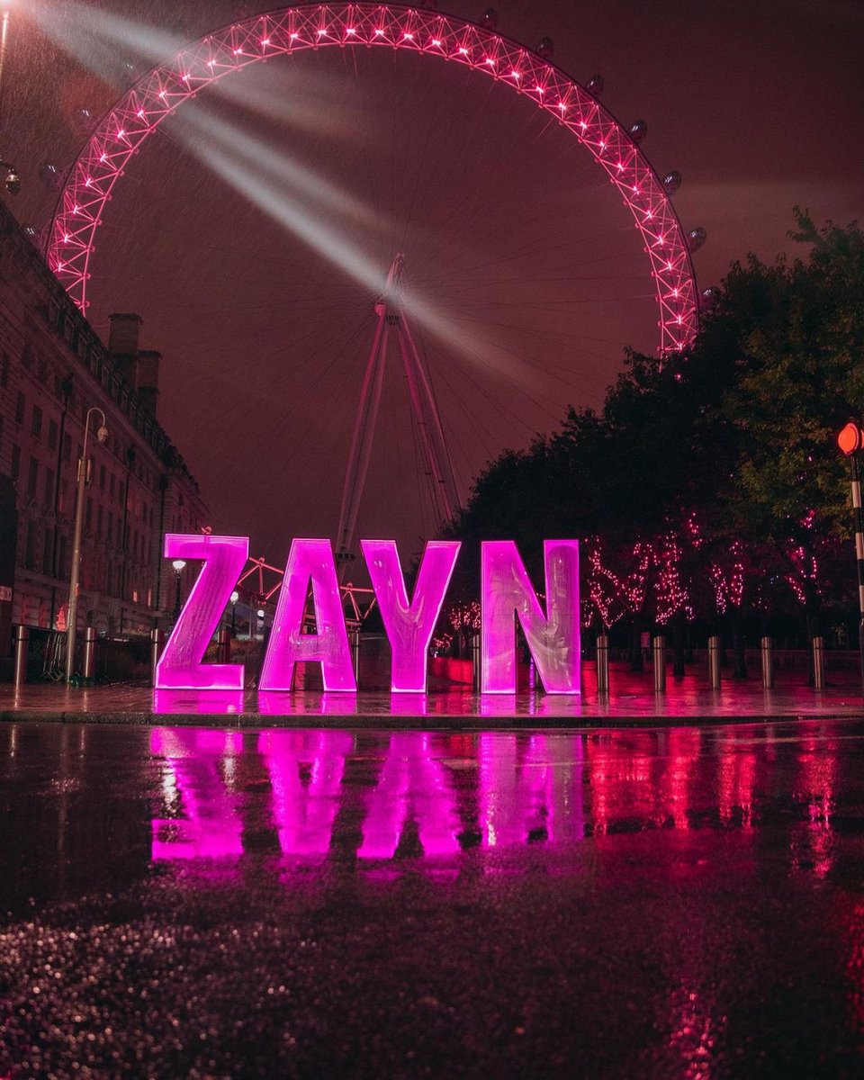 What a great day to be an OT5. It breaks my heart that Liam can't be part of this chaos. 💔 
But I'm so proud and happy for the rest of them. 🥰🤩