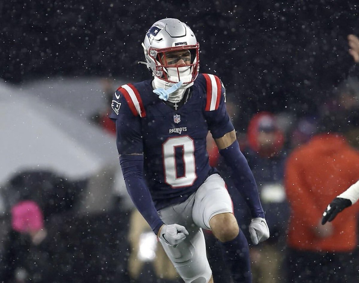 #Patriots CB Christian Gonzalez in his first 2 playoff games (via <a href="/NextGenStats/">Next Gen Stats</a>):

🔹21 Targets (Most in the NFL)
🔹7 Catches Allowed
🔹58 yards Allowed
🔹3 Pass Break Ups
🔹0 TDs Allowed
🔹33.3% Completion Percentage
🔹42.4 Passer Rating When Targeted