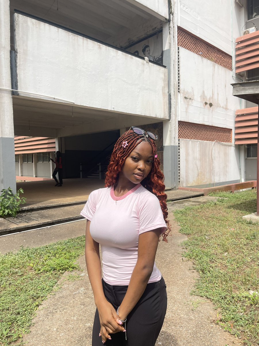 TheRealAbiola's tweet image. Day 2/5 of featuring pink in my outfit ☺️💕