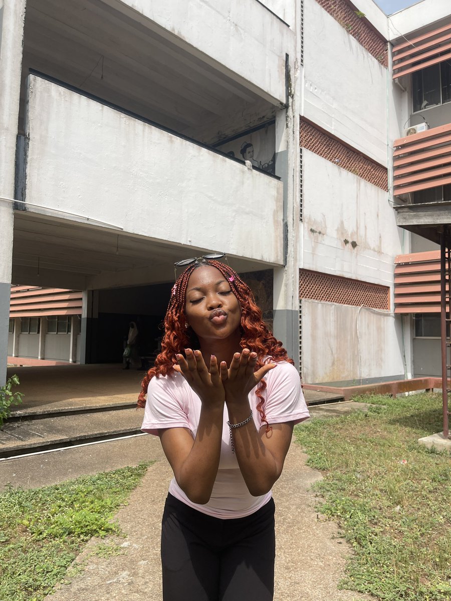 TheRealAbiola's tweet image. Day 2/5 of featuring pink in my outfit ☺️💕