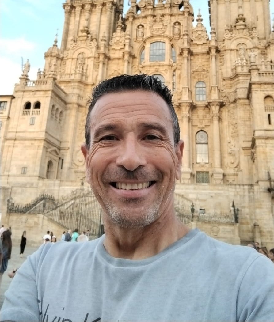 AlfredoVaronaA's tweet photo. Ha cambiado poco en los últimos 25 años José Ramón Rey, el último ganador español del @MaratonSevilla en 2001. 

Esta es su historia: 

https://t.co/EZ5mz4x30P https://t.co/7xVfNqmSwk
