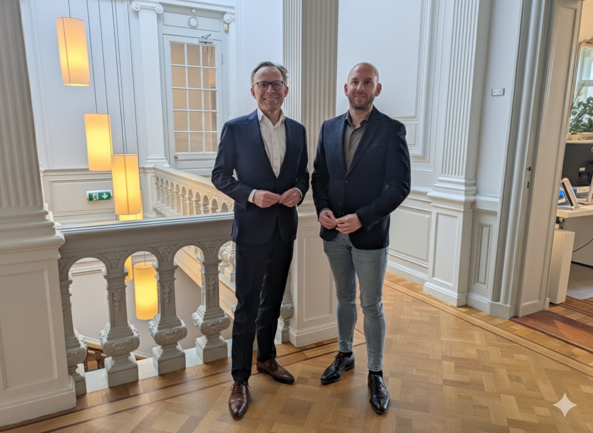 michieldijkman's tweet image. Vandaag sprak ik namens @EconomicBoards NL met @MauriceLimmen voorzitter @Ver_Hogescholen over het belang van bij- en omscholing, toegepast onderzoek voor het MKB &amp;amp; interregionale publiek-private #waardeketens.

Alle hogescholen zijn lid van een regionale Economic Board.