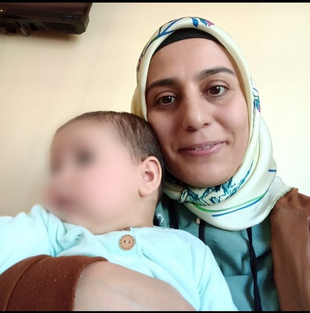 TrendRights_EN's tweet photo. 📌Ferah Oktan is a mother of 2 children and a cancer patient who is detained in Edirne Prison. Her living conditions are very difficult. As a cancer patient, she should be released to receive treatment.

FerahOktan KanserHastası https://t.co/zCPY1B5NHB