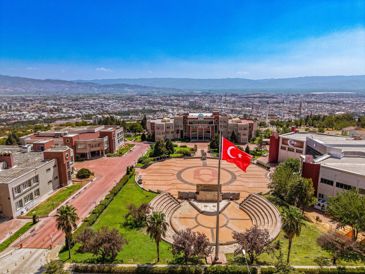 Aziz milletimizin bağımsızlığının ve egemenliğinin simgesi olan şanlı Türk bayrağımıza, Nusaybin-Kamışlı sınır hattında terör örgütü yandaşları tarafından gerçekleştirilen alçak saldırıyı en güçlü şekilde lanetliyorum.