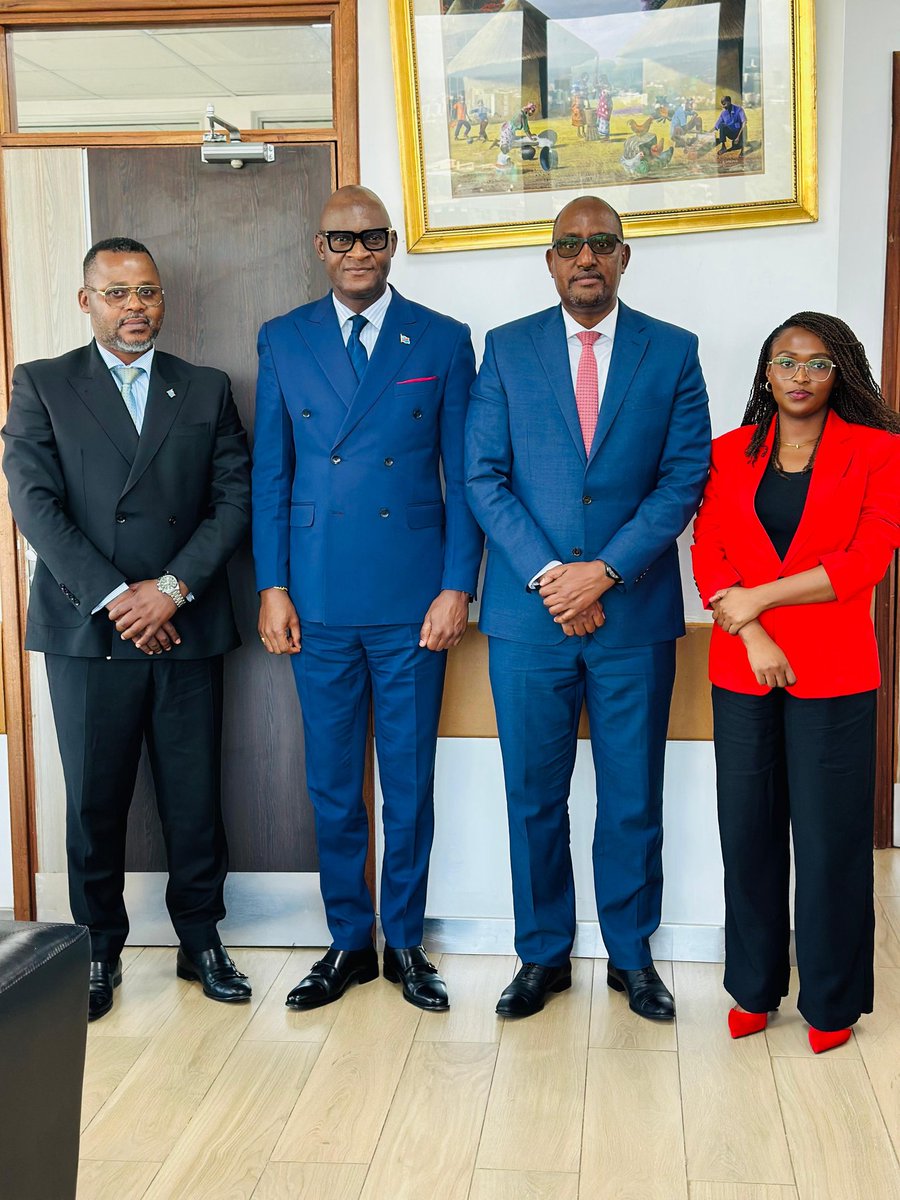 ASHAKURHUSSEIN's tweet image. I had the pleasure of hosting my good friend and colleague, Balozi David Tshishiku @Davidtsk49, Head of Mission of the Embassy of the Democratic Republic of Congo (DRC) 🇨🇩 in Nairobi, on a courtesy call. 

We exchanged views on a number of issues of mutual interest between #Kenya…