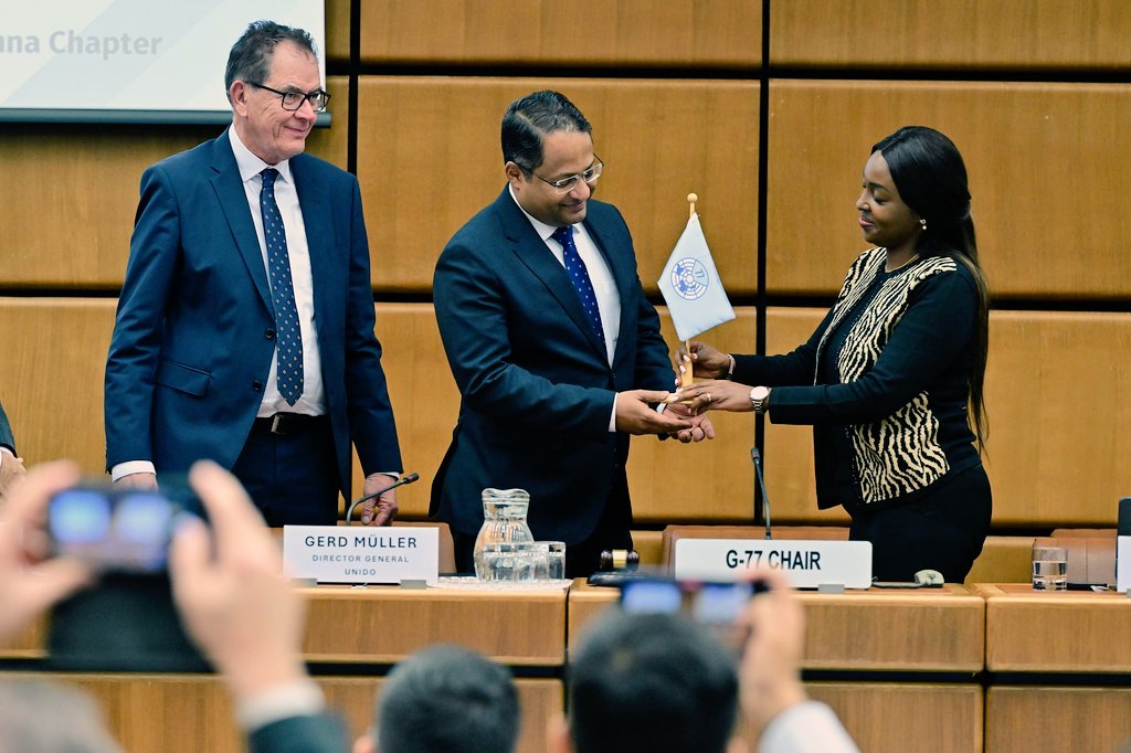 India in Austria tweet media