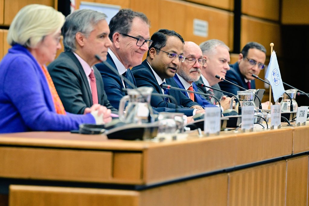 India in Austria tweet media