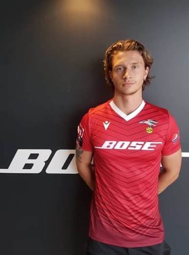 Stuðningsmaður_1 tweet media