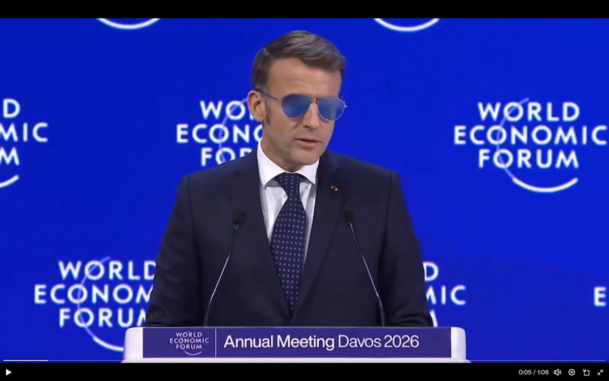 coandaeffekt's tweet image. Dark Brandon? No, Manu Noir