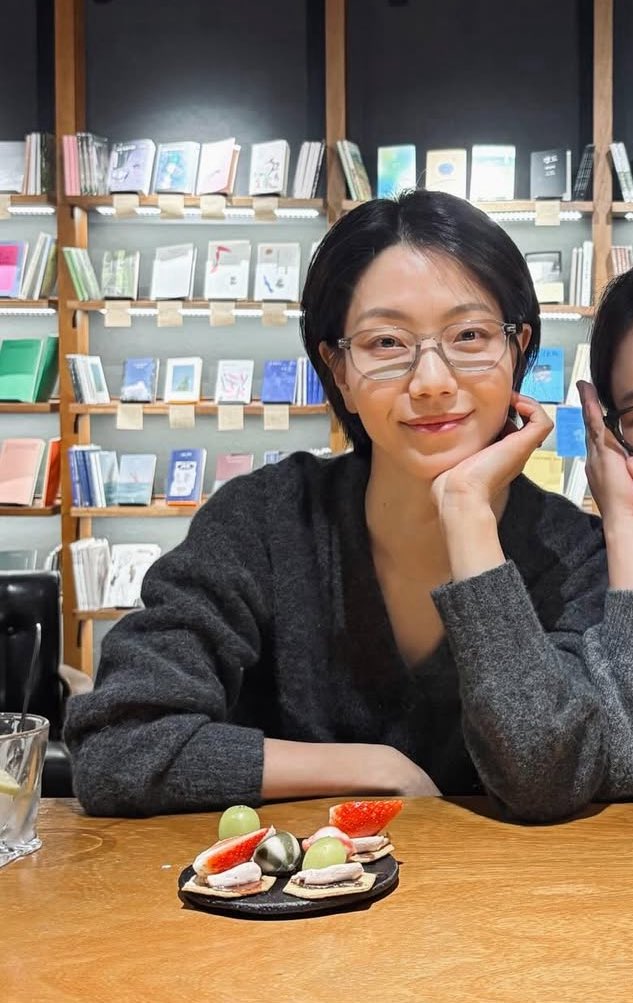 #김신록 

조현아의 평범한 목요일 밤