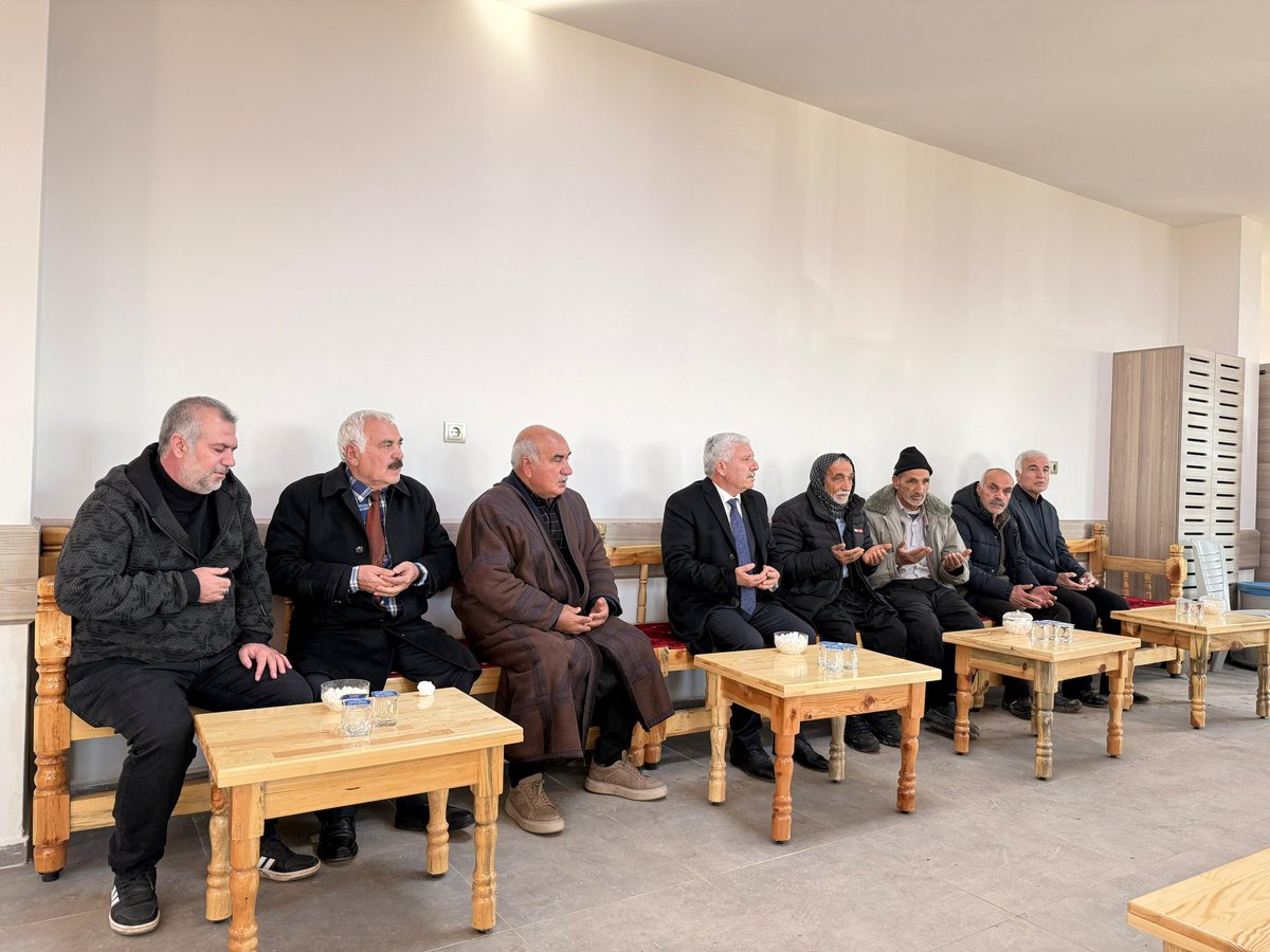 📍Hilvan

Dostlarımız Supak ailesinin taziyesine ziyarette bulunduk.

Merhuma yüce Allah’tan rahmet, yakınlarına sabırlar diliyorum.
