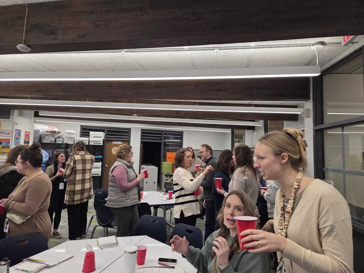 Round Elementary tweet media