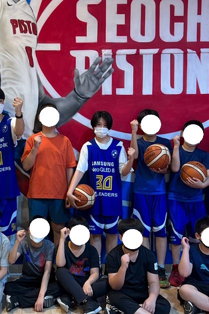 SuperB_Chan03's tweet image. some louis
#LNGSHOT #lngshot4sho #LOUIS #루이