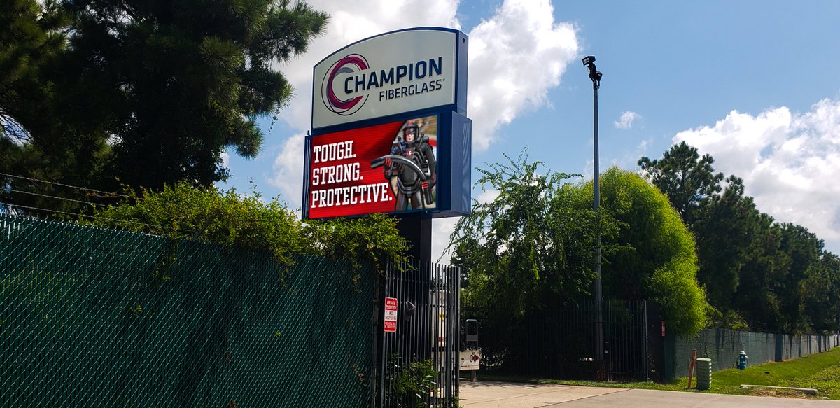 ledpartnershtx's tweet image. Proud to partner with @championfg  on their new LED upgrade! 🔥 We replaced their old display with a new 10mm LED screen, retrofitted to their existing structure—brighter visuals &amp;amp; a clean new look. 💪✨
ledpartners.com
#LEDPartners #DigitalSignage #LEDScreen #LEDSigns
