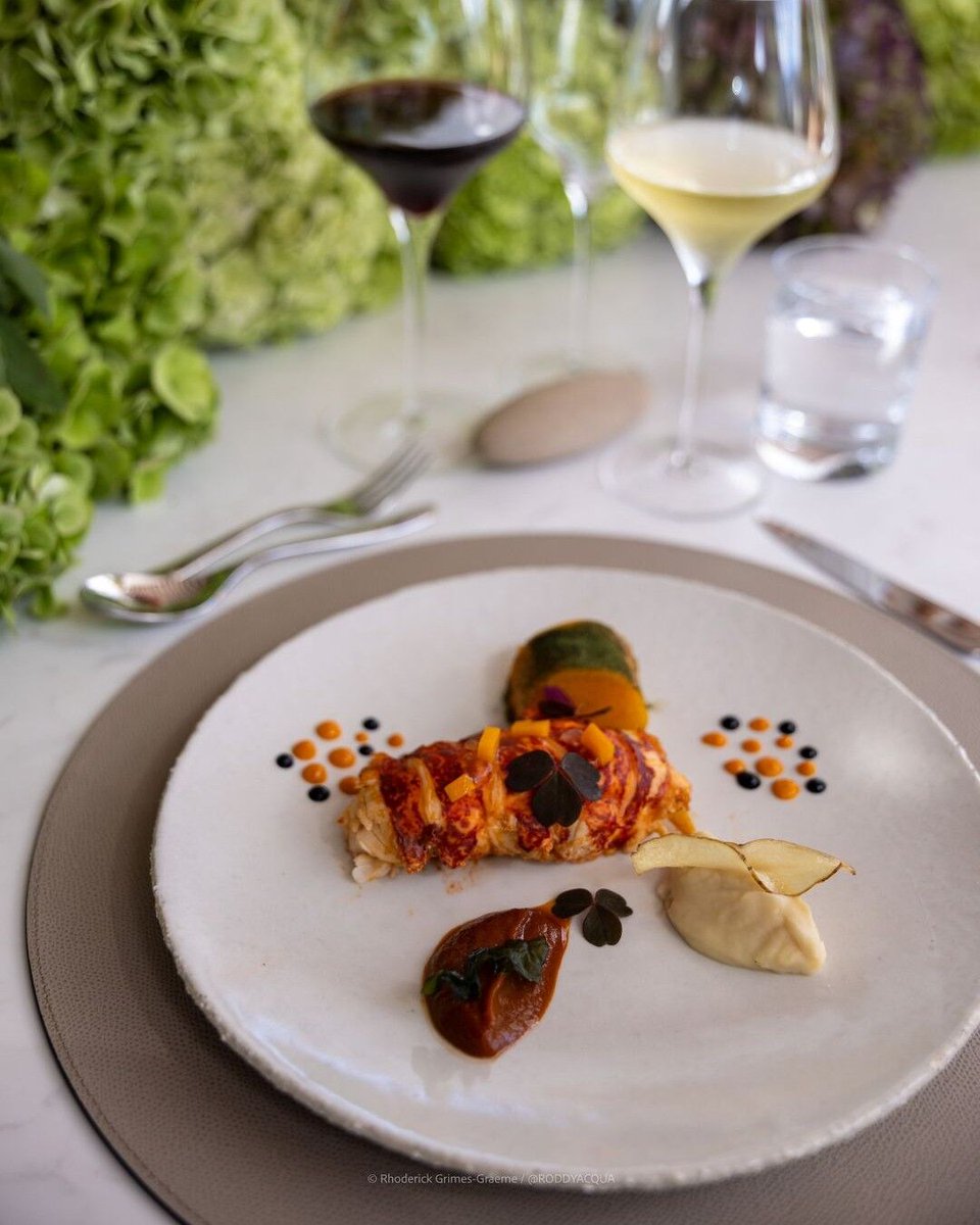 Check out our Concours de Chef 2025 photo galleries! The competition was fierce this year and many fantastic dishes and table designs were produced for the judges. Take a closer look at some of the creations... seren.to/919in #ConcoursdeChef #dishes #tabledesigns