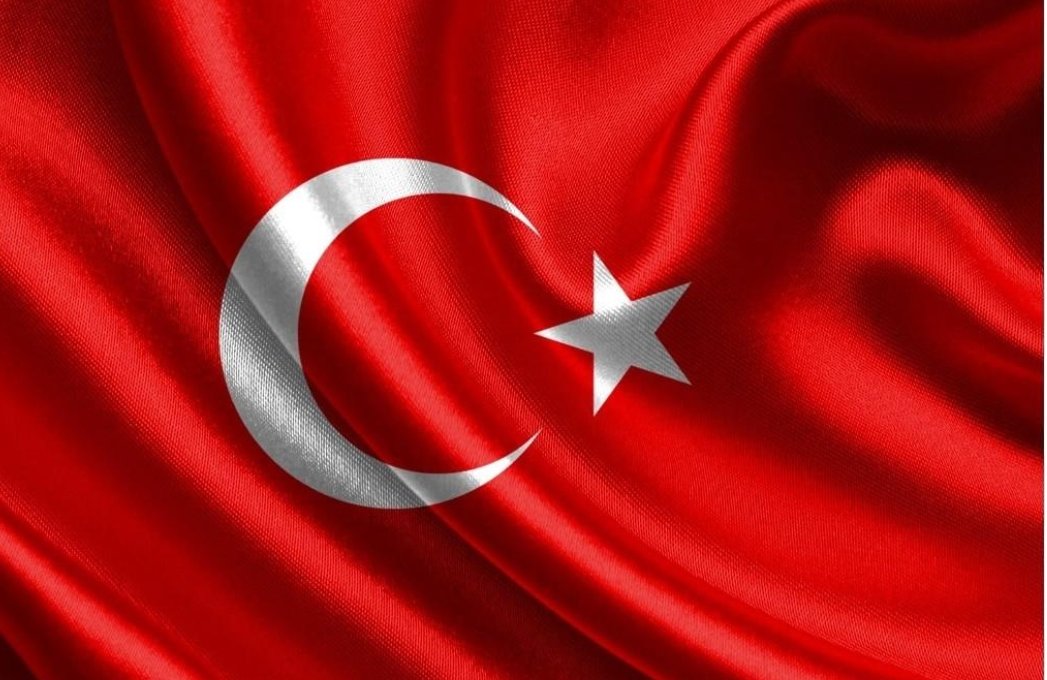 fatihar80's tweet photo. #BayrakNamustur Mardin’in Nusaybin ilçesinde şanlı Türk bayrağımıza yönelik saldırıyı gerçekleştiren, buna göz yuman, cesaret veren herkese devletimizin bir an önce gerekeni yapmasını bekliyoruz. 
Türk bayrağı bu milletin onurudur, namusudur.
Milletimizin kırmızı çizgisidir. https://t.co/382vdhDOvp
