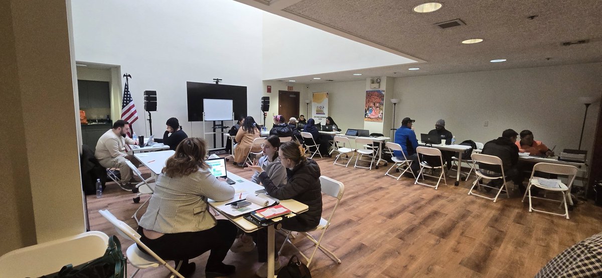 ct_lead's tweet photo. 📍 LEAD Greater New Britain Community Center
Honoring Dr. MLK Jr. &amp; strengthening community connection.https://t.co/OZBGrVStfZ
🏆 Thank you Iris.
📍 114 West Main St, New Britain, CT
📞 860-357-4701 https://t.co/J8RznbTd9s