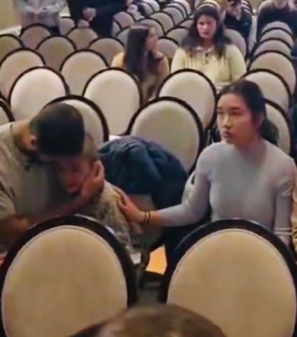 SamanthaTaghoy's tweet image. Leftists stormed a church mid-service, intimidated innocent churchgoers, noticed they had made a little boy cry… 

…then screamed “Privileged pigs!” into the face of that terrified child.

And they still think they’re the good guys.