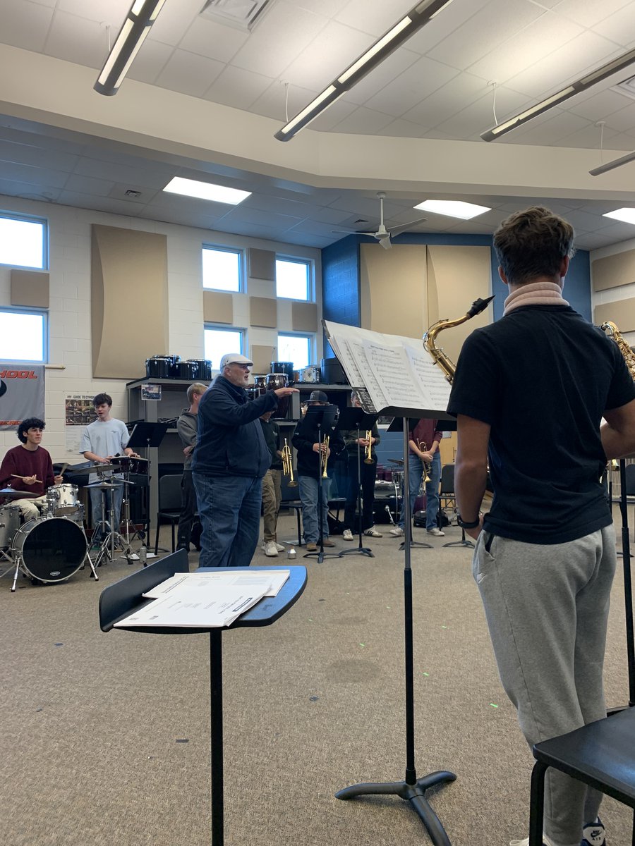 Mead HS Bands tweet media