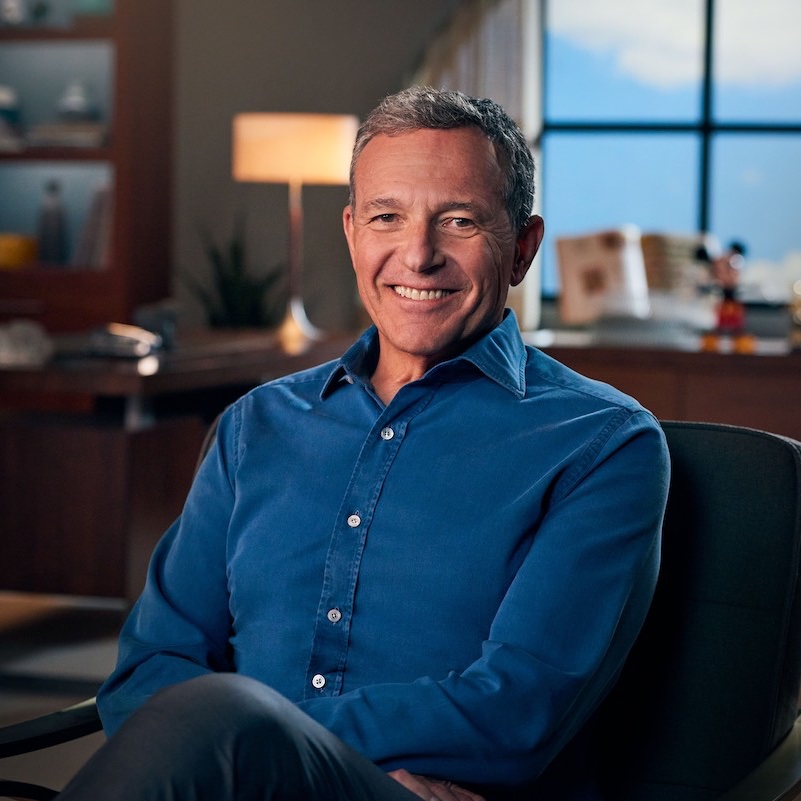 screentime's tweet image. Disney is expected to announce their next CEO next month 

(via: LA Times)