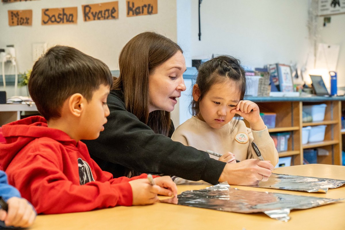 WestVanSchools's tweet photo. 🤖 Big imaginations at work! The Kindergartners at Caulfeild Elementary designing their own robots—creativity in every line. @caulfeildschool #WestVanEd https://t.co/9rhM9qhmh7