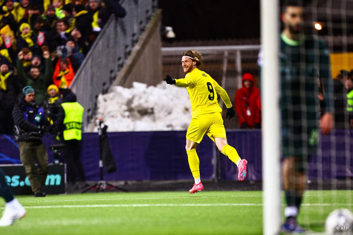 dw_sports's tweet photo. Bodo/Glimt's Kasper Hogh channeling David against Goliath Man City 🤯
Two goals in two minutes—what a way to score your first Champions League goals!
#UCLe https://t.co/bfQfcEoLHA
