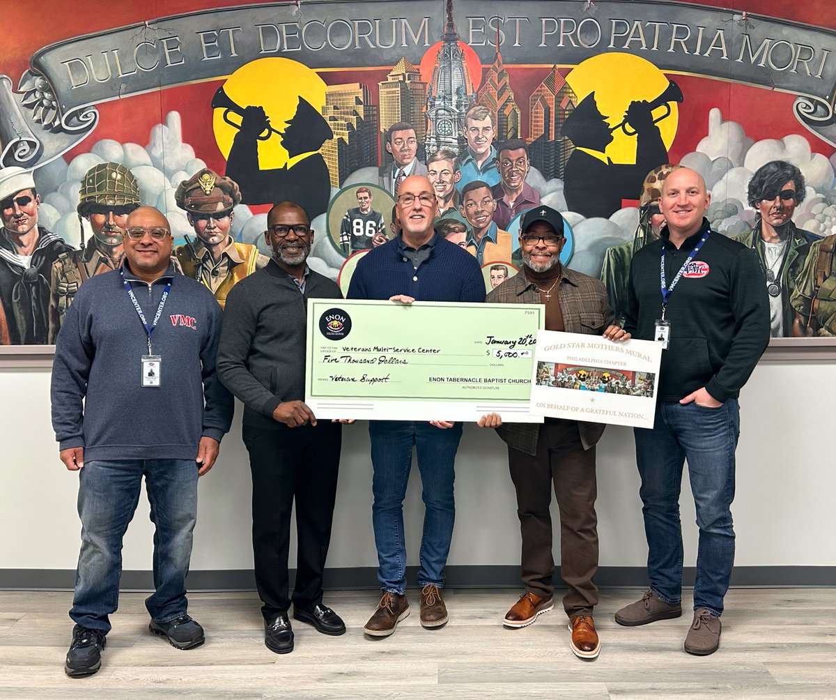 JosephBrooksPA's tweet image. Today VMC hosted @DrAlynEWaller of @EnonTab Baptist Church. After a tour and a discussion on how best to collaborate to help disenfranchised #veteran families, Dr. Waller &amp;amp; Jerry  Pendergrass - both veterans - presented us with a generous donation. Let’s help our veterans! 🇺🇸