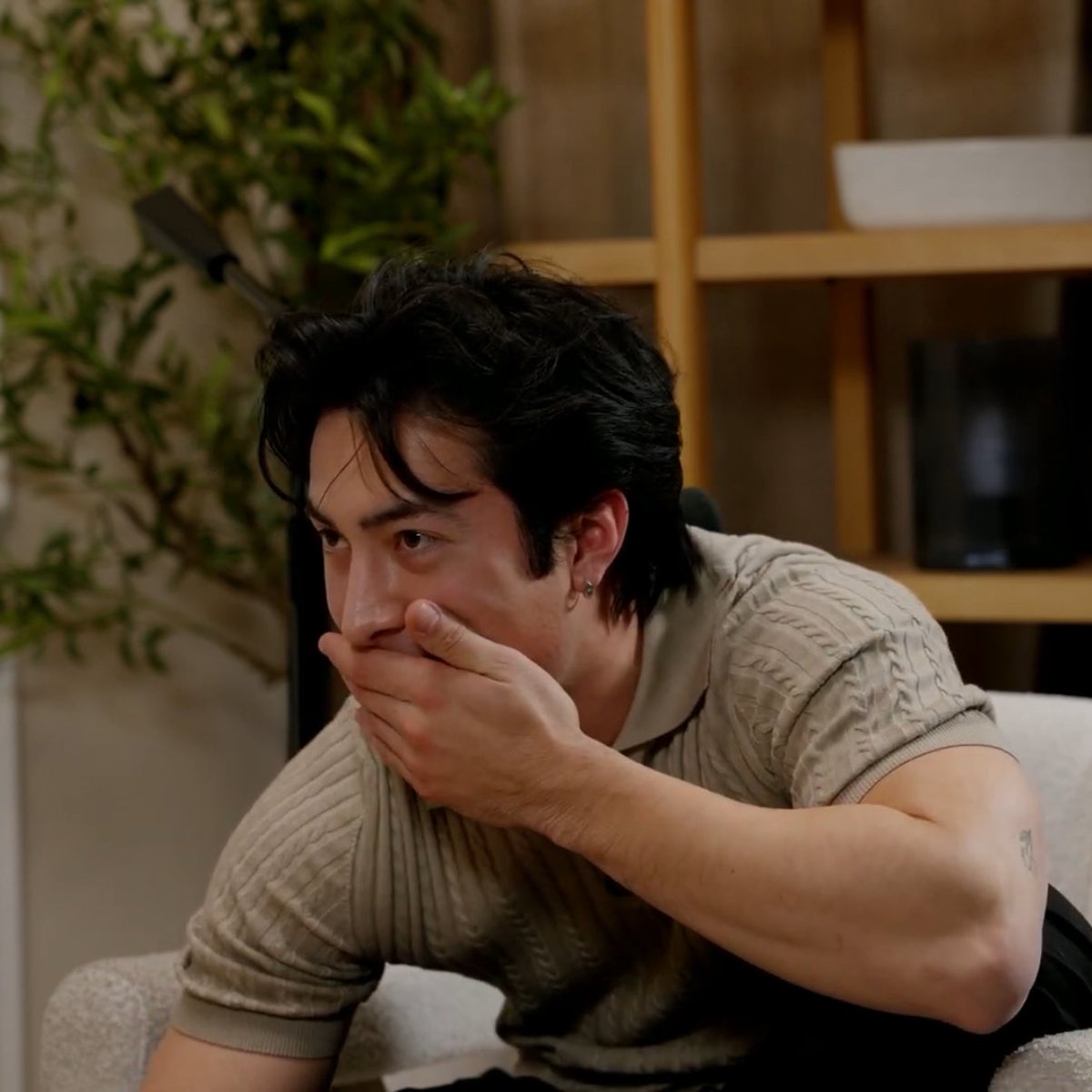 gcftmins's tweet image. my mind is full of hudson's arms 😵‍💫 i want him to choke me