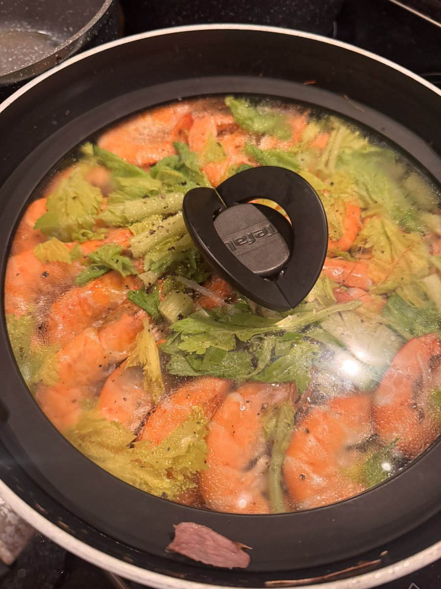 nattkitchen's tweet image. ได้โปรดชวนเพื่อนมาดูงาน ปาร์ตี้บ้านคนไทย 😂