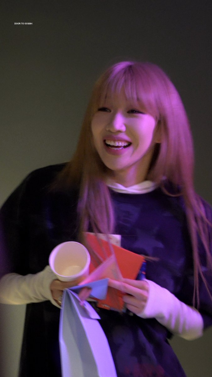 Door_to_Ocean's tweet image. 20260120 MID DANCE
🫳🏻
🐶

#바다 #badalee