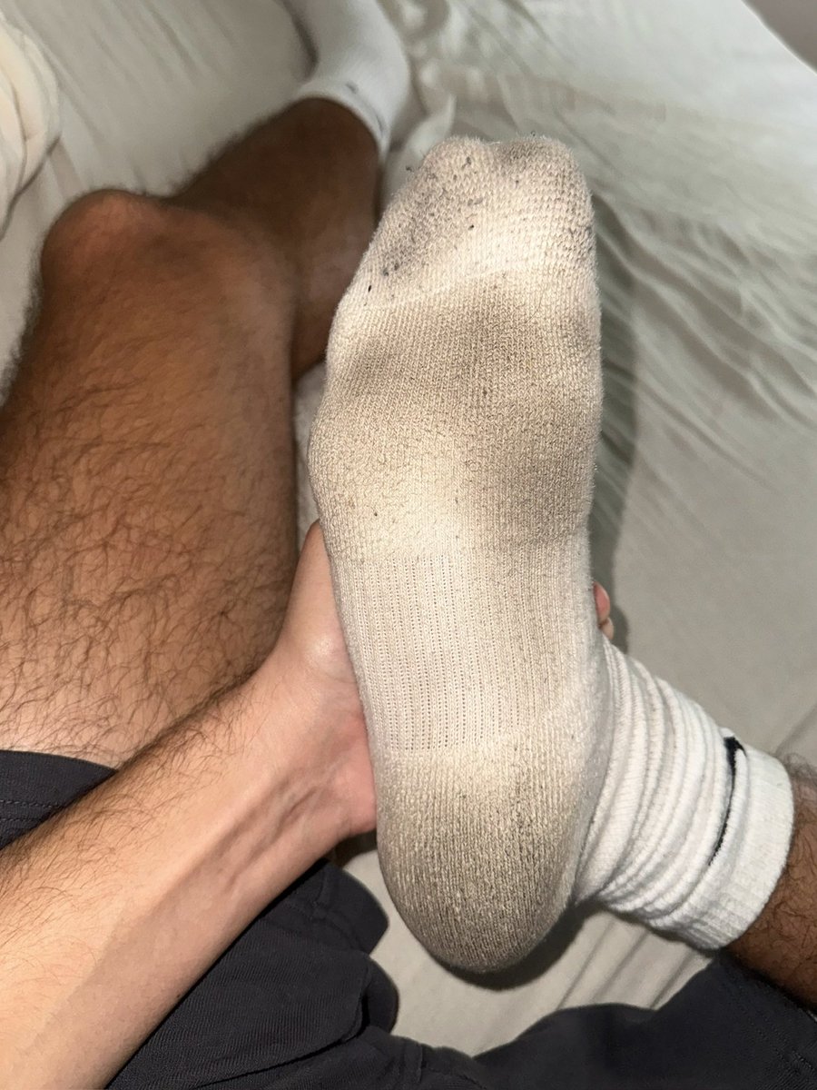 JackHasHotFeet's tweet photo. Retweet if you’d bury your face in my socks https://t.co/K4F1EkzOqy
