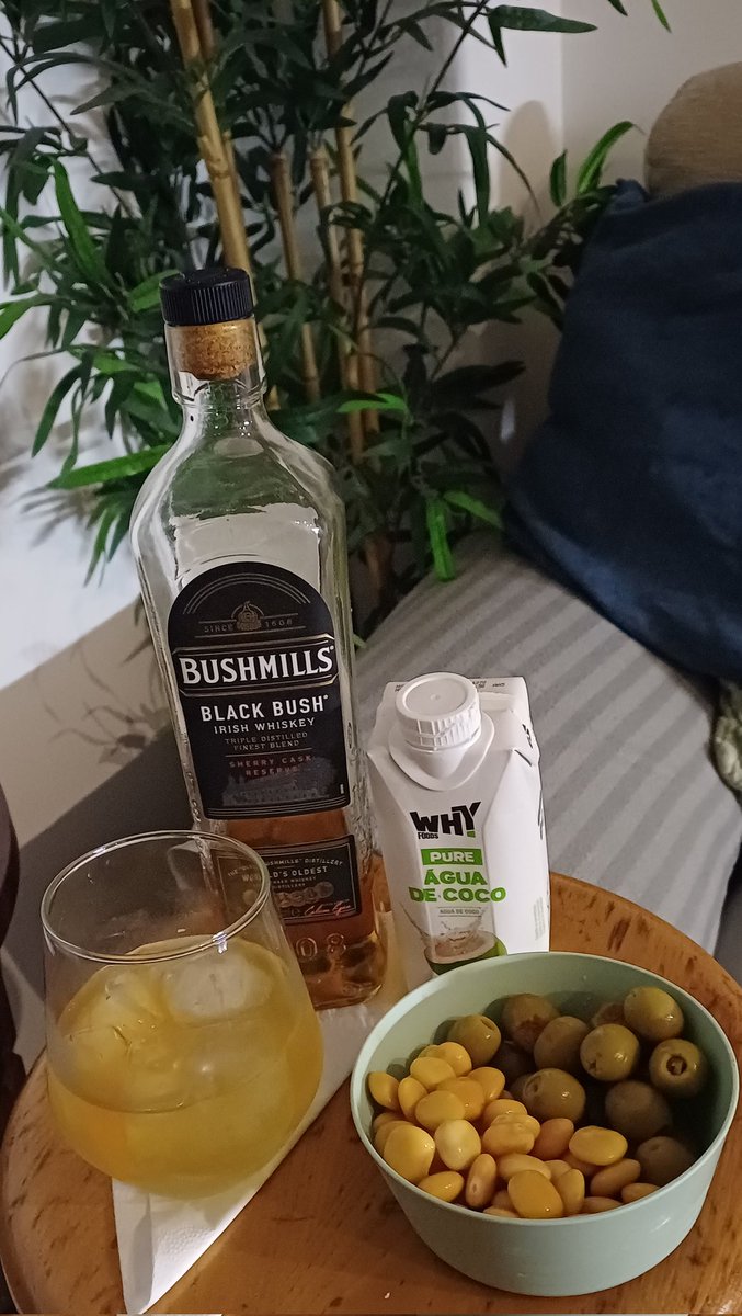 "Quien ha tenido el gusto de conocerme no tendrá el placer de olvidarme" 🤭🤭😉
   .PD : Por Si Creían Que Me Había Ido Definitivamente.🤣
      .🙋🏼Saludos XUsers.🙋🏼 
Aquí Recargando Energía!👍