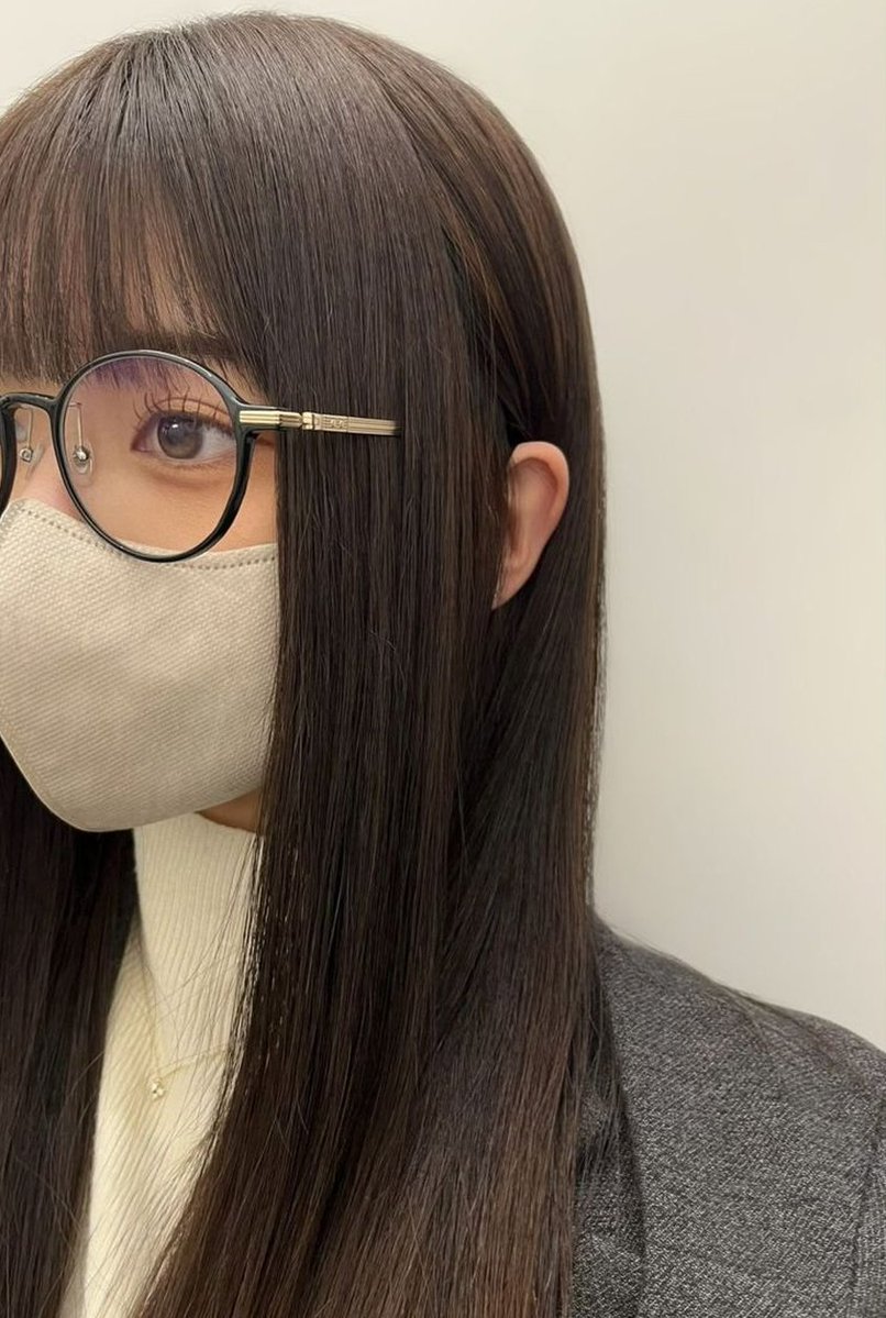 CheckMeOutToGet's tweet image. 気温15度で薄着してきたら寒くて震えてる 🖖