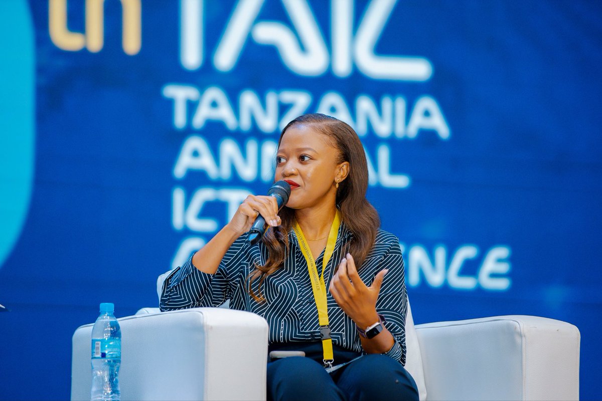 Funguo_Tz's tweet photo. Today at #TAIC2026, UNDP through the #FUNGUOProgramme joined two key conversations shaping Tanzania’s digital future:

🔹 Building a shared IMM system to measure what truly matters in the innovation ecosystem (@TanzaniaHubsNet )
🔹 Advancing youth innovation & digital inclusion to move ideas into industry for Vision 2050 (#CRDB Bank Foundation)

#DigitalInnovation #YouthInTech #UNDP