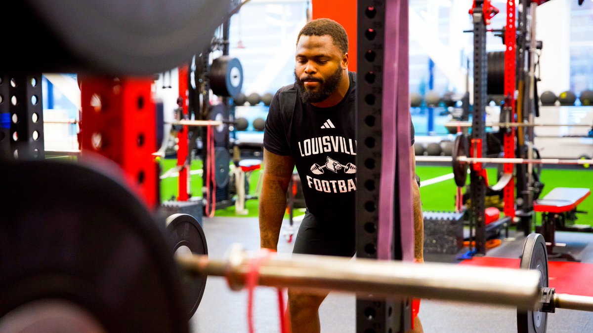 Louisville Football tweet media