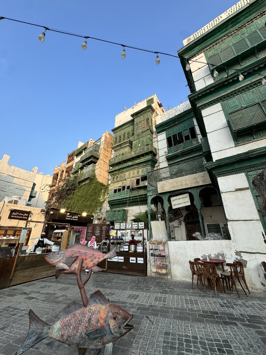 strokingpanic's tweet image. studio 8 - Albalad