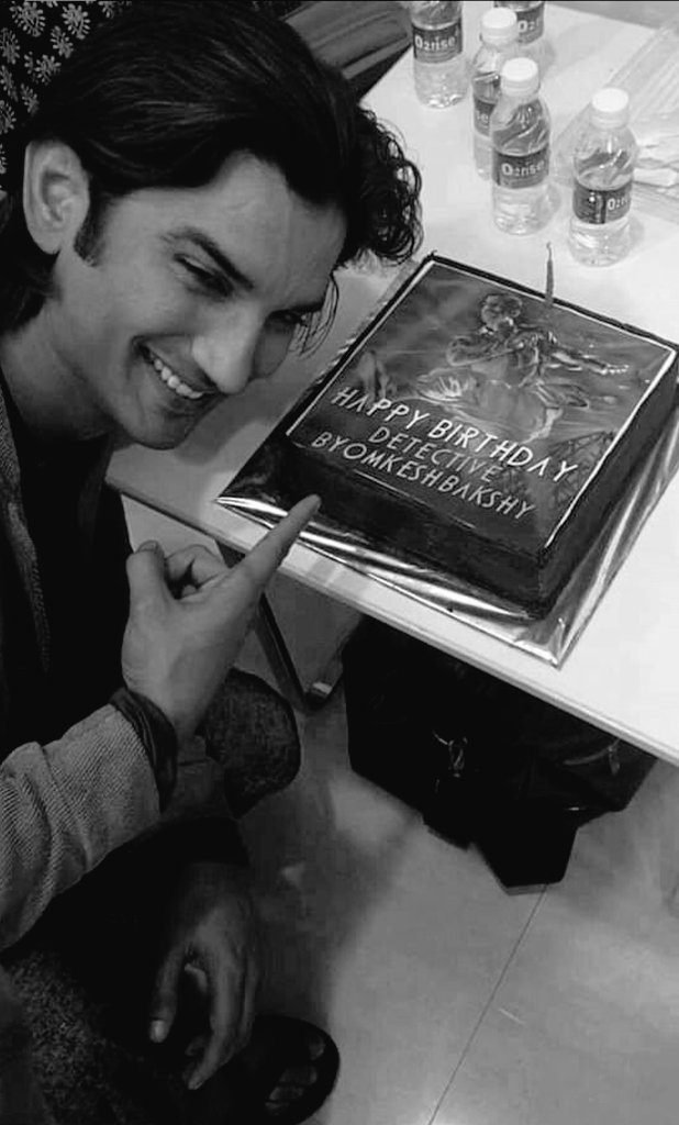 iyuvrajput's tweet photo. always with us 💙:)
#SushantSinghRajput https://t.co/WmskPVZmMH