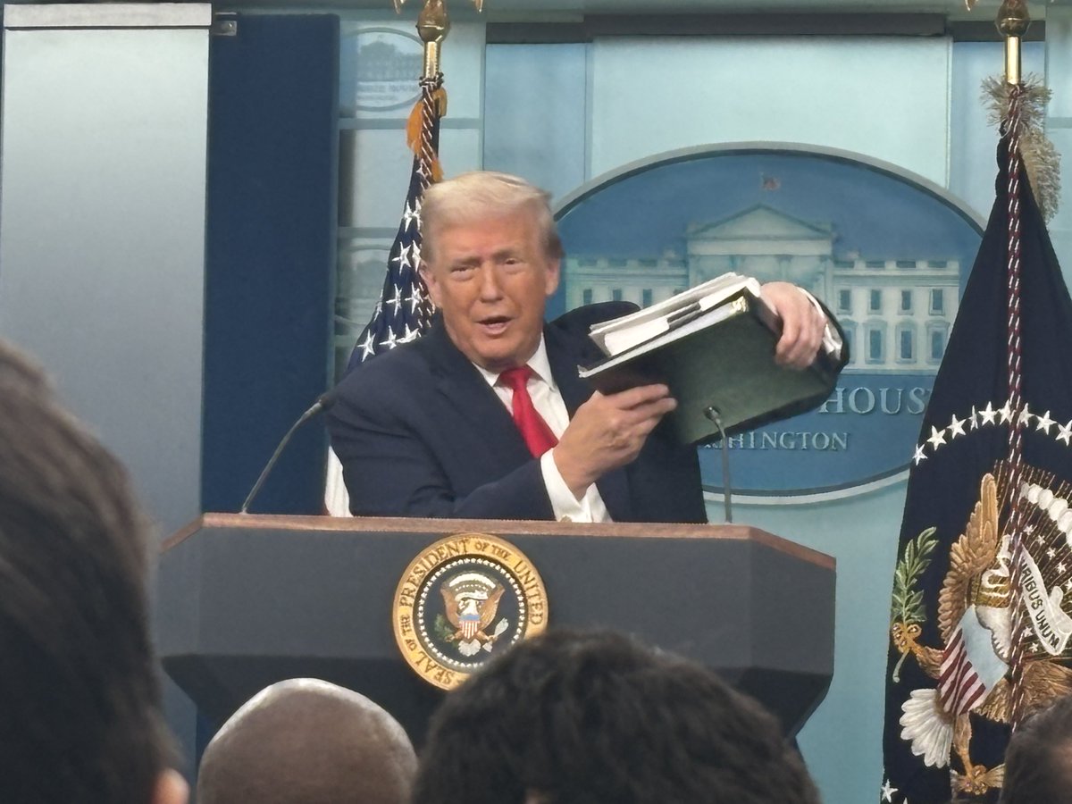 David Smith tweet media