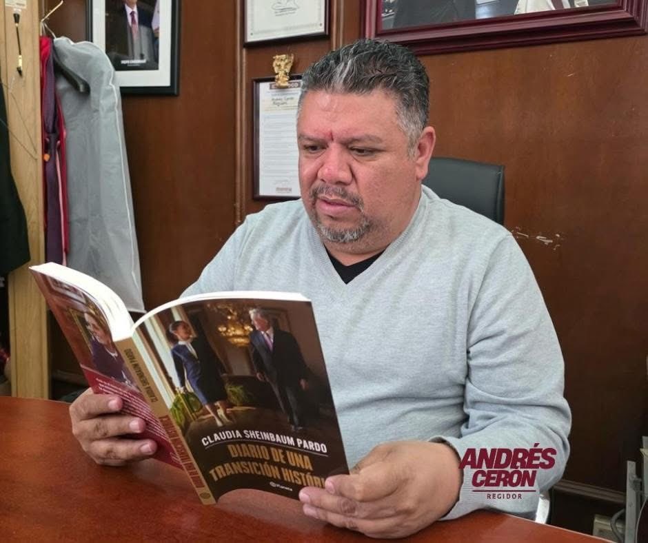 Iniciamos el día 🌞con una buena lectura de editorial planeta.
El libro 📖 que se titula “Diario de una Transición histórica”. 📔
Sigamos fomentando la 
lectura📚
#lectura
#Lacapitalimparable
#PorAmoraPuebla.