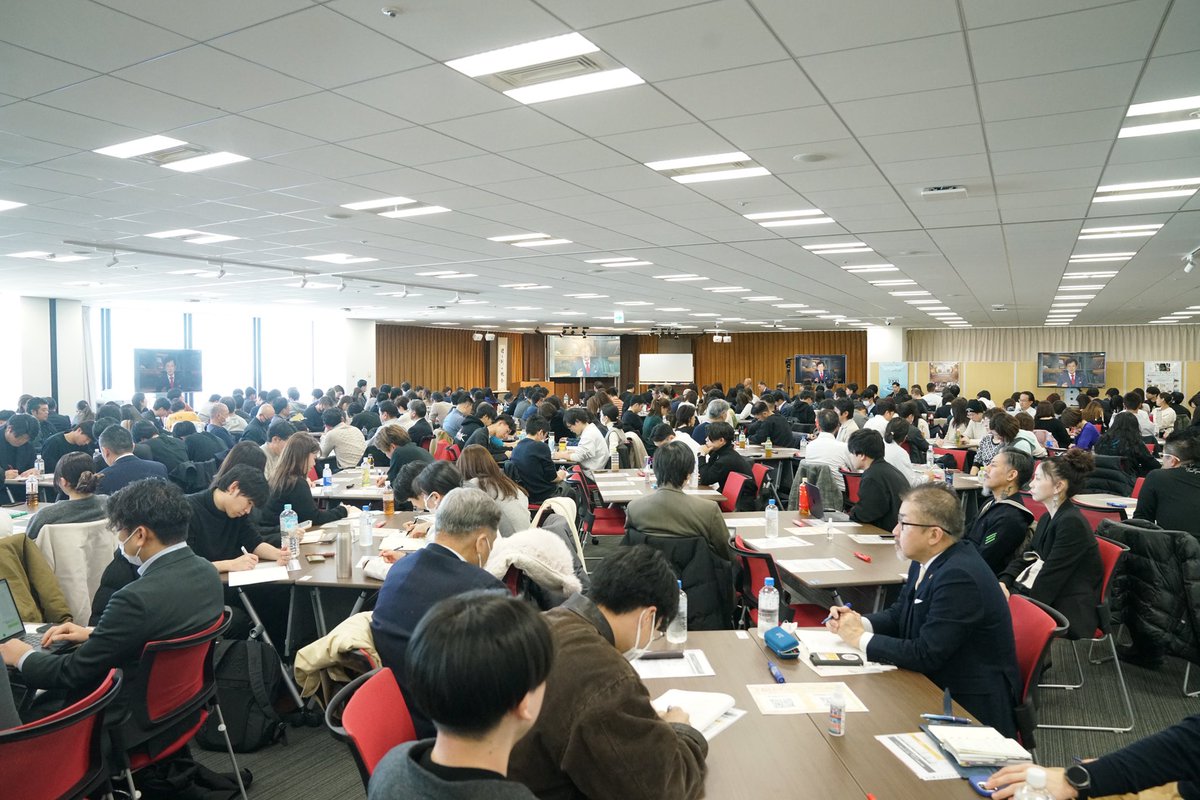 AEC 株式会社】國際投資，AEC  株式会社は、テクノロジーによる知的投資時代を切り開く。人間の判断を支え、より精密で創造的な投資を可能にする。.muy