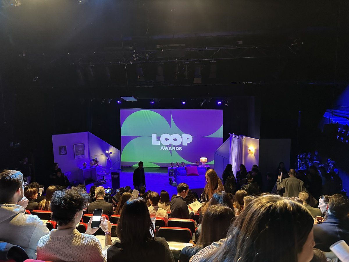 purivicente's tweet image. La que ha liado @itziaroltra con los #LoopAwards.