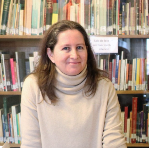 [NUEVA PUBLICACIÓN] Presentamos el trabajo de la jefa del Archivo de Literatura Oral y Tradiciones Populares de la <a href="/BNChile/">Biblioteca Nacional</a> Carolina Tapia sobre la Feria de Artes Plásticas de Santiago 1959-1972.
Lo pueden comprar en nuestra biblioteca o descargarlo gratis bibliotecanacional.gob.cl/publicaciones/…