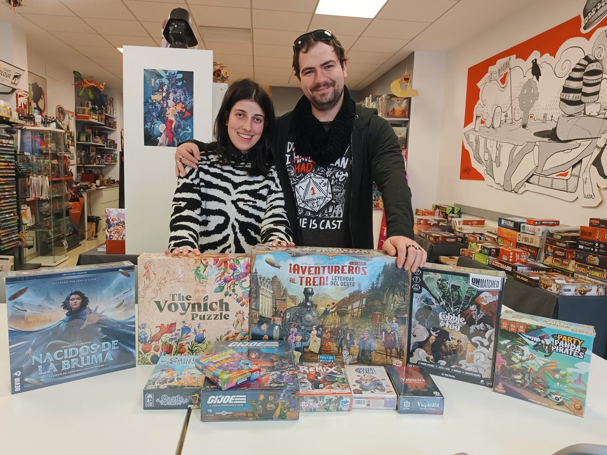 Este fin de semana vinieron a por su botín los ganadores de la cesta de estas navidades. Tienen un fantástico año lúdico por delante. ¡Enhorabuena!