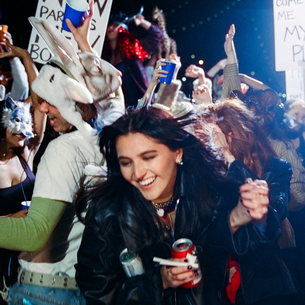 chelseacutler's tweet image. “BAD” - the new single from Chelsea Cutler 
Out January 23