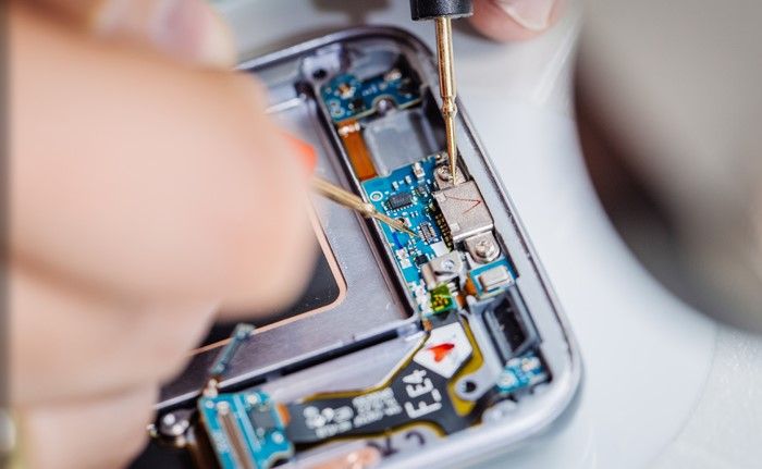 On The Spot Phone Computer Repair tweet media