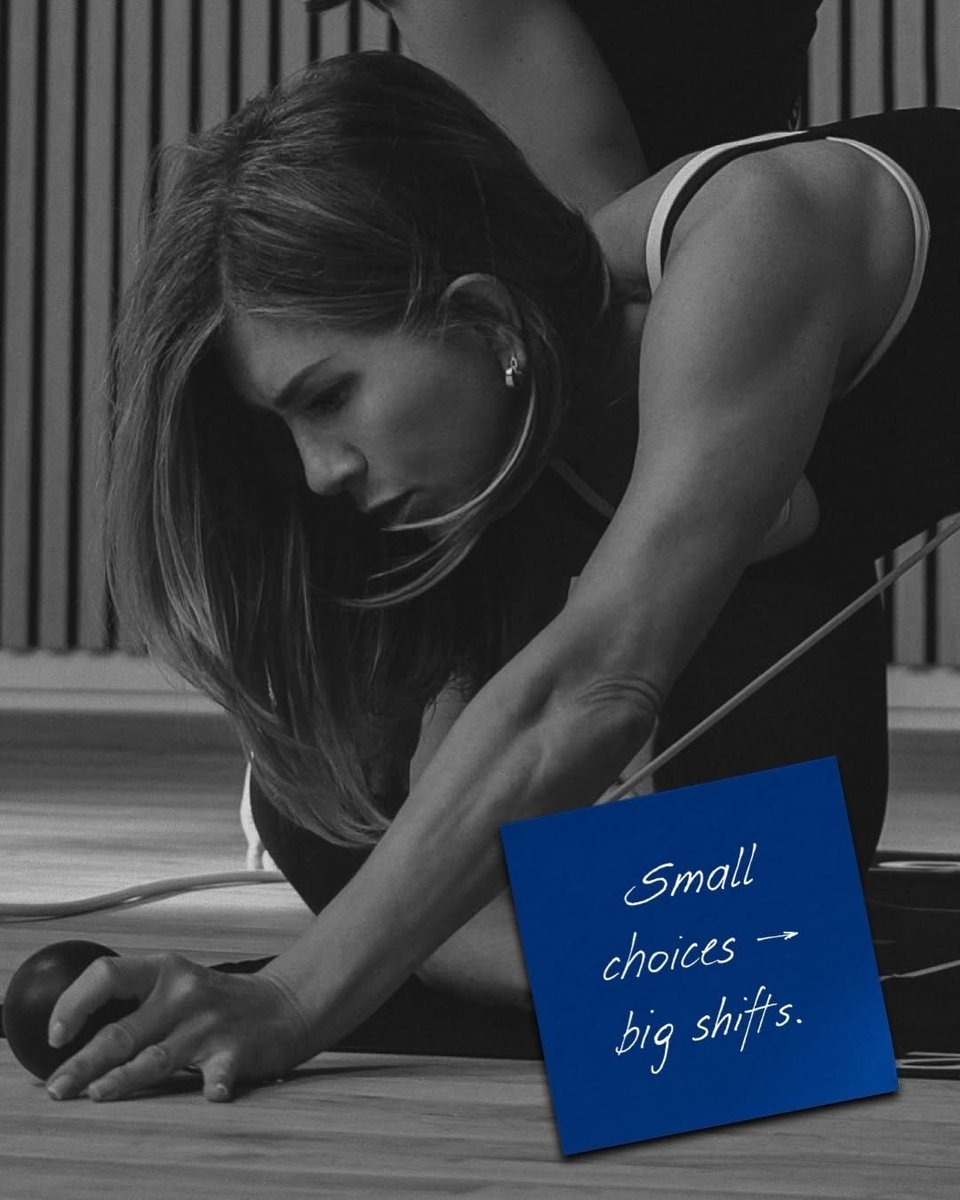 officiaIanistn's tweet image. Jennifer aniston 
Carrying this energy into 2026 with so much gratitude. Intention over perfection, strength that supports life, and choices that truly last. Proud to move in this challenge with you, @pvolve 🤍 Let’s keep showing up — one thoughtful move at a time.”
#Worthit