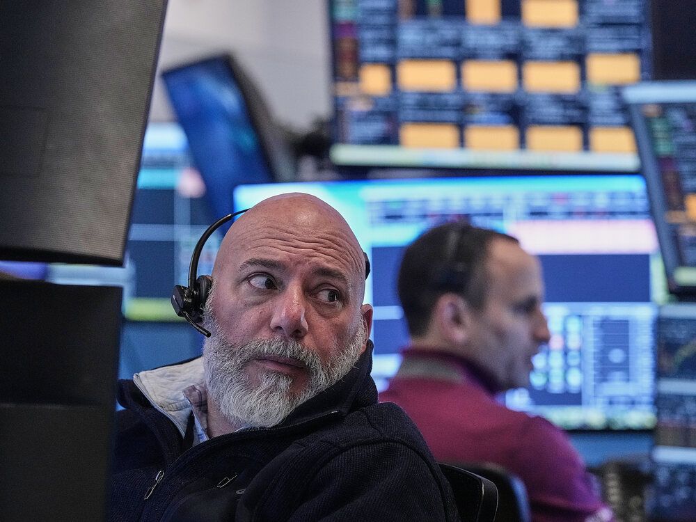 financialpost's tweet image. Stock market’s calm shattered by Greenland and Japan shocks financialpost.com/investing/stoc…