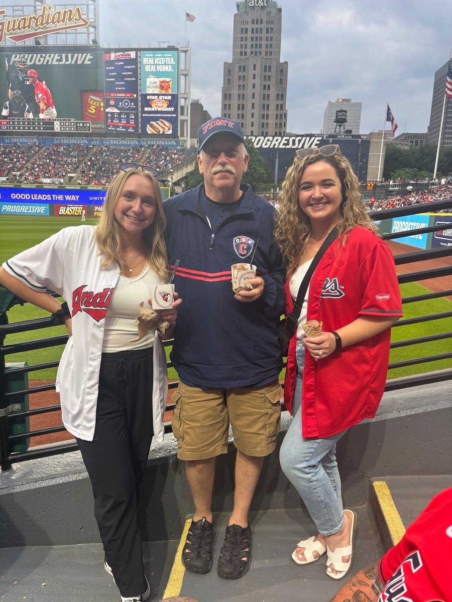 FelberPR's tweet photo. Meet Chelsea, marketer, storyteller, creative thinker, and proud mom. From leading client marketing efforts to writing a children’s book with AI for her son, Chelsea brings curiosity and care into every part of her life.

Read her full spotlight! https://t.co/bOBNA3juHX https://t.co/3q2GQLEvM3